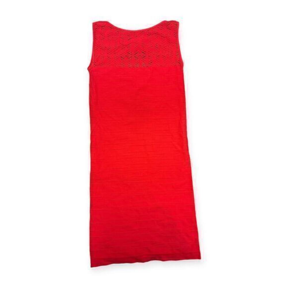 Red Bodycon Dress with Lace Detail Featuring a Bow